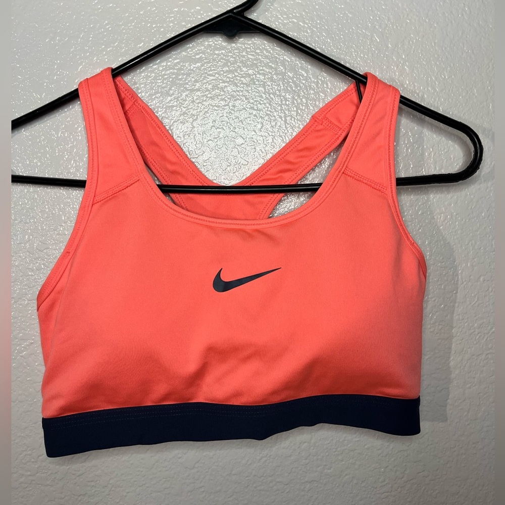 Nike Dri Fit coral padded sports bra Size Medium